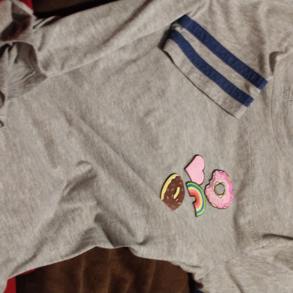 Gray t-shirt